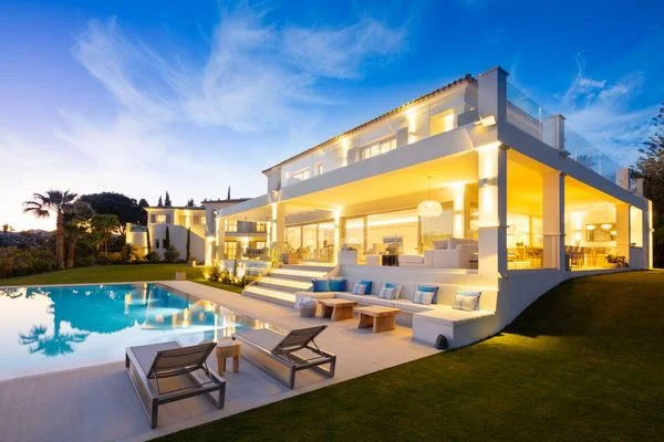 Villa de lujo en primera línea de golf, seis dormitorios