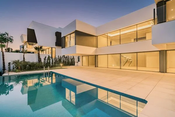 Villa moderna en Benahavís, 4 dormitorios