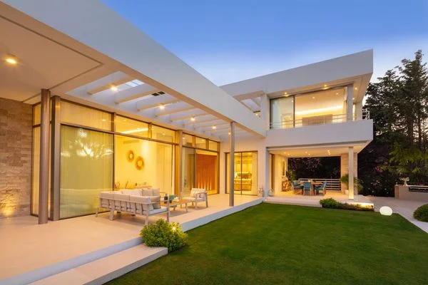 New villa in Nueva Andalucía, 5 bedrooms
