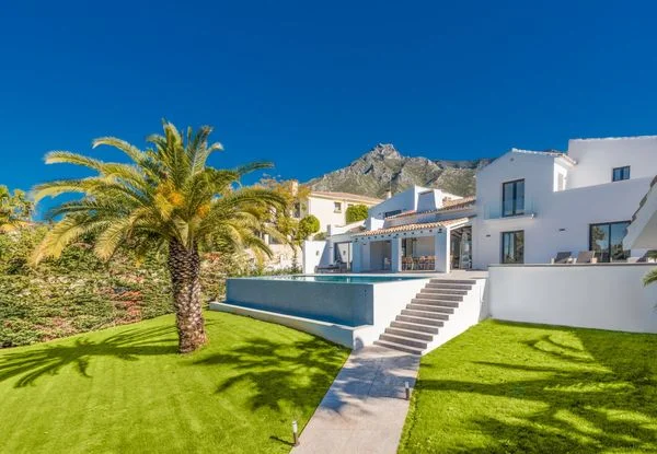 Villa de seis dormitorios en Sierra Blanca