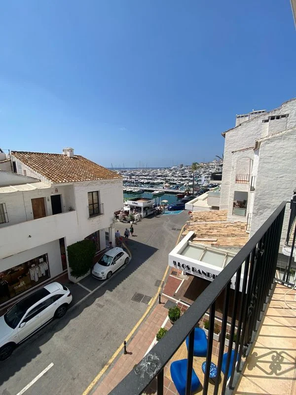 Well-kept Puerto Banús flat, 2 bedrooms