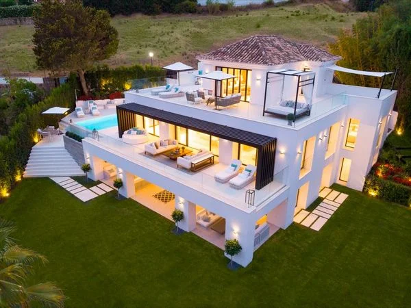 Villa contemporánea en Marbella, 5 dormitorios