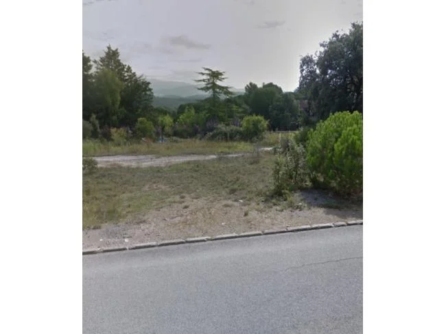 Solar urbanizado en Seva, 1.080 m²