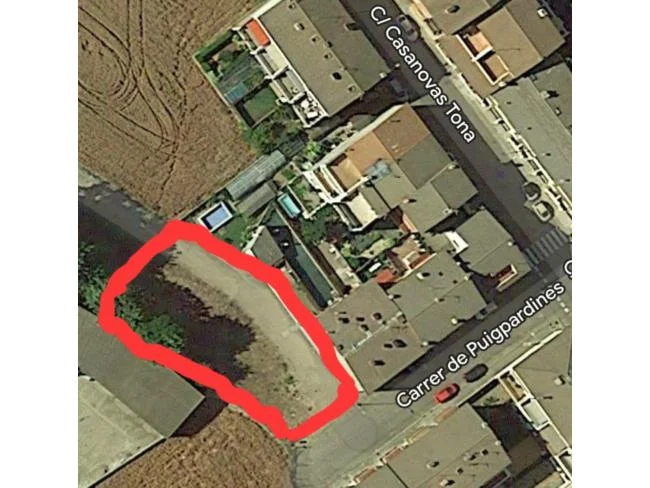 Solar en Manlleu con 394 m² edificables