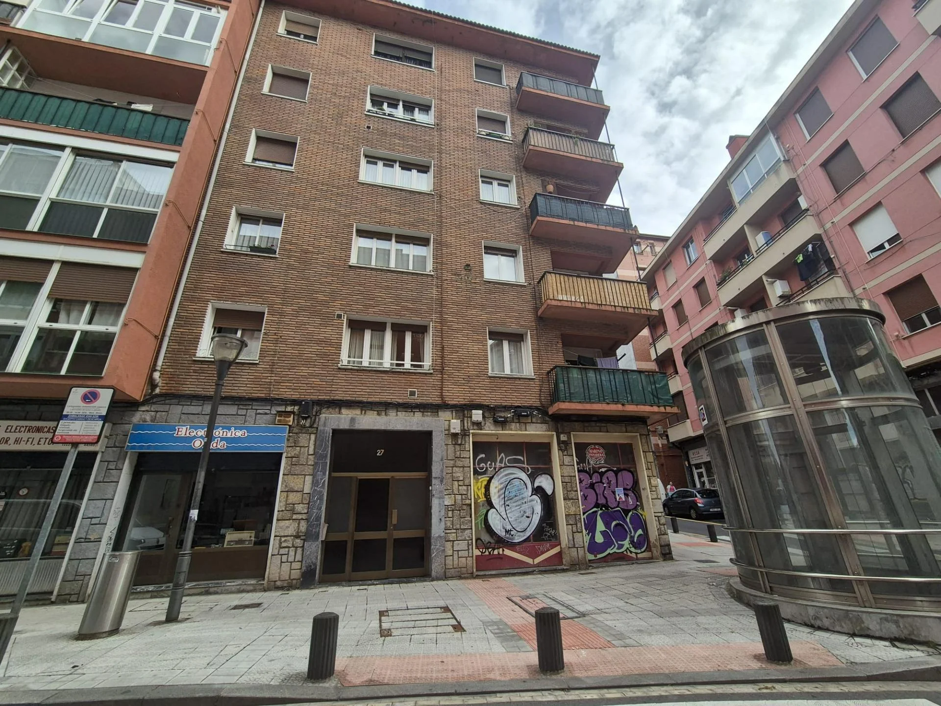 Piso para reformar junto al metro