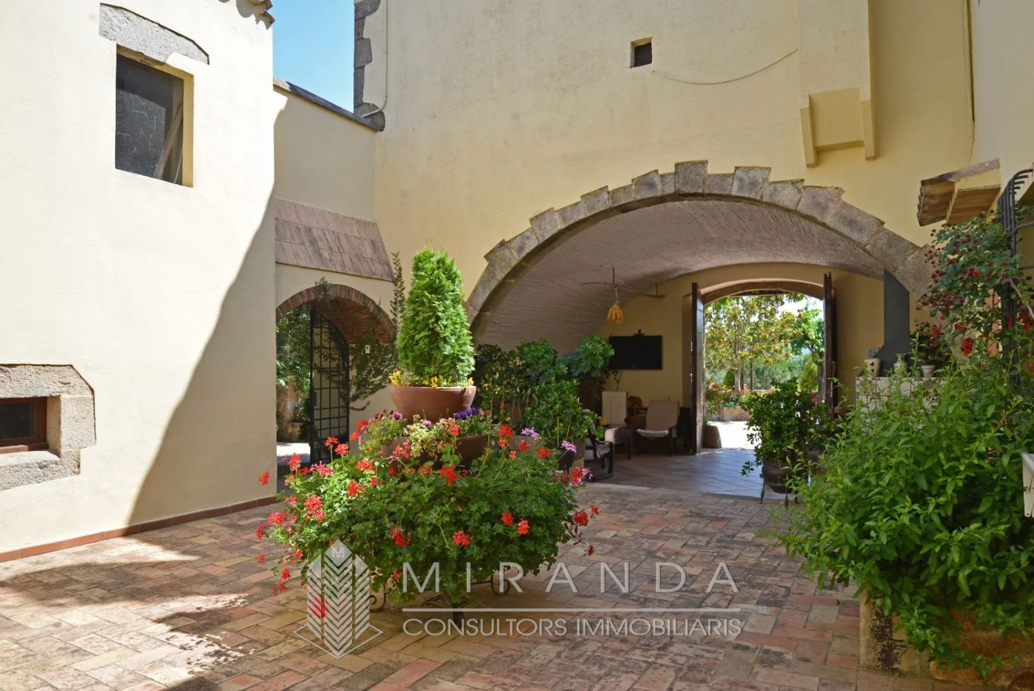 Historic Costa Brava estate, 15 bedrooms