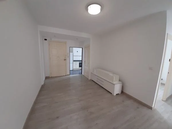 Piso luminoso de cuatro dormitorios en Ametzola