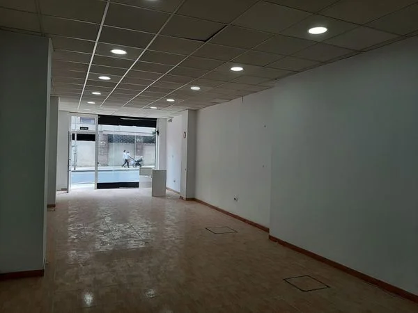 Local comercial a pie de calle en Zorrotza
