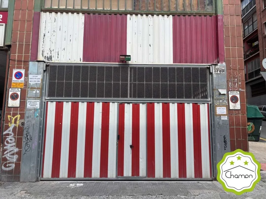 Garaje cerrado en Irala, 11 m²