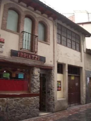 Antiguo bar en planta baja de Elgoibar