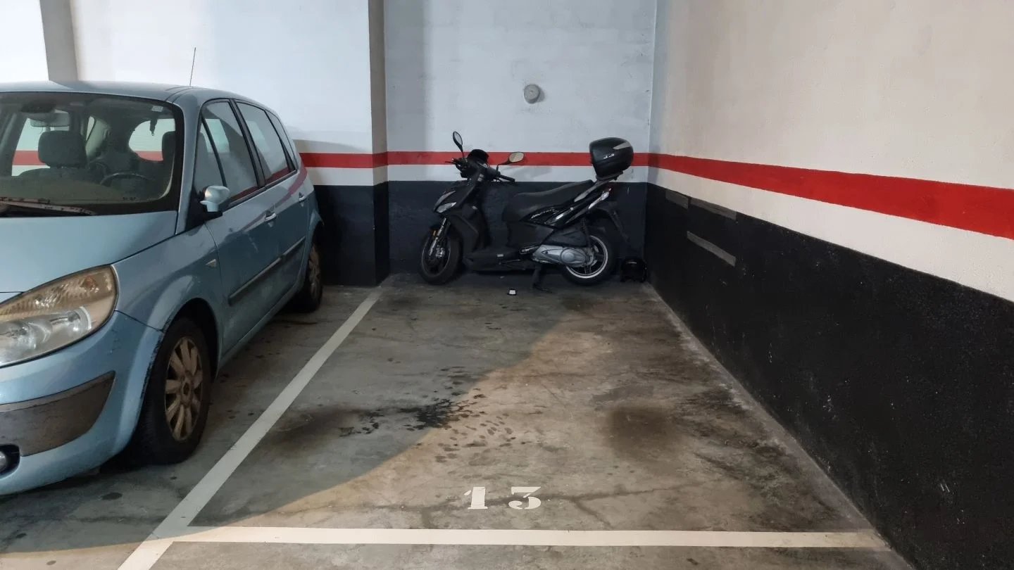 Garaje céntrico en Isasi de 12 m²
