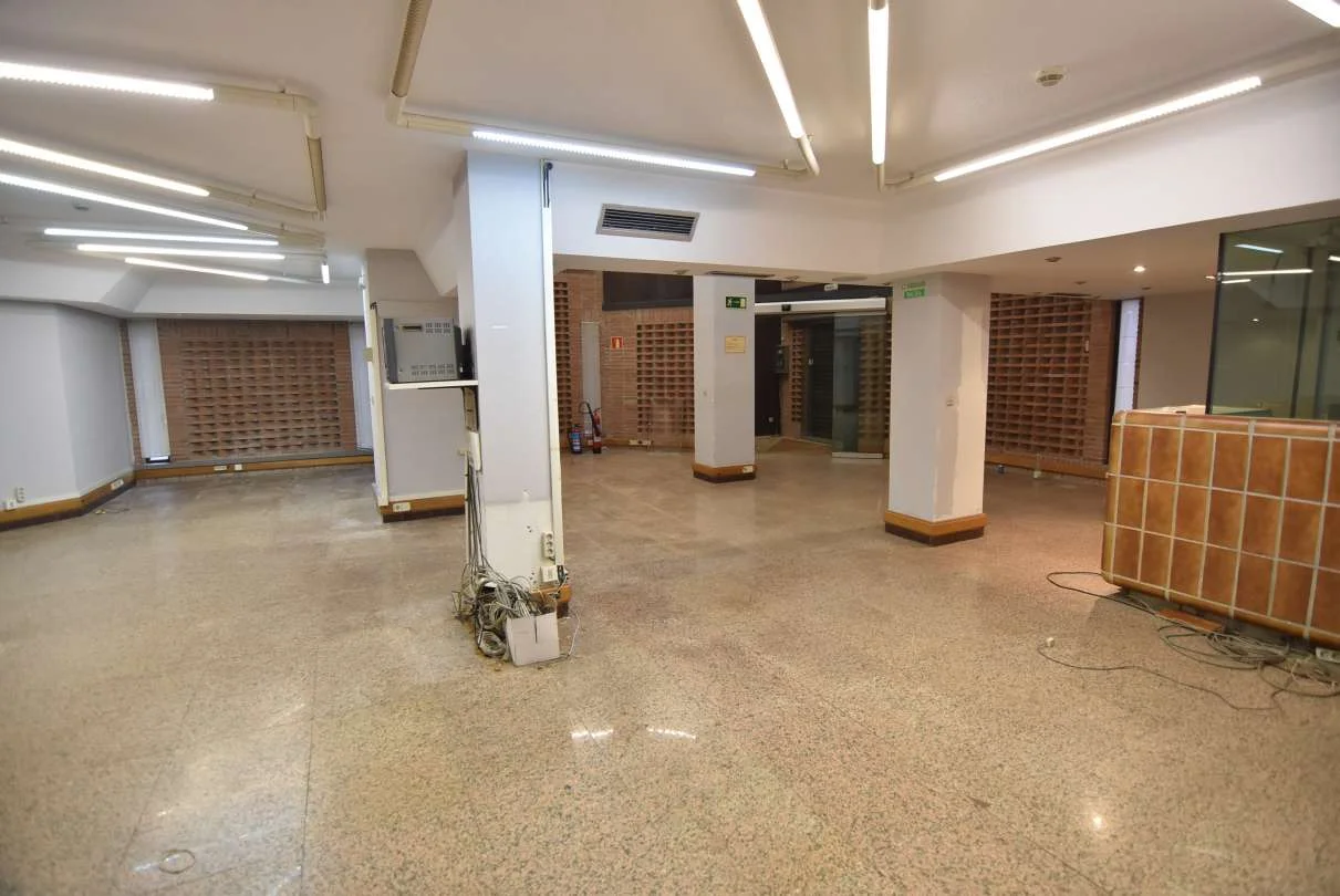 Large Urkizu commercial unit, 570 m²