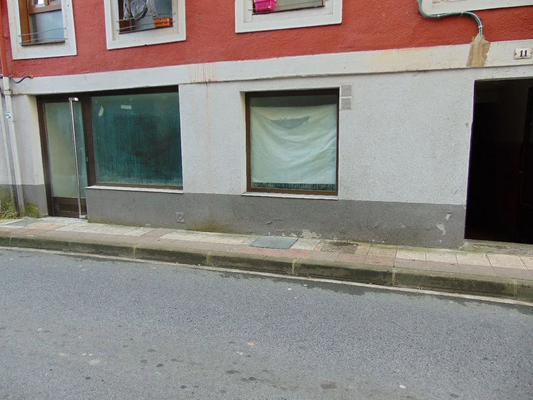 Local comercial reformado a pie de calle, 57 m²
