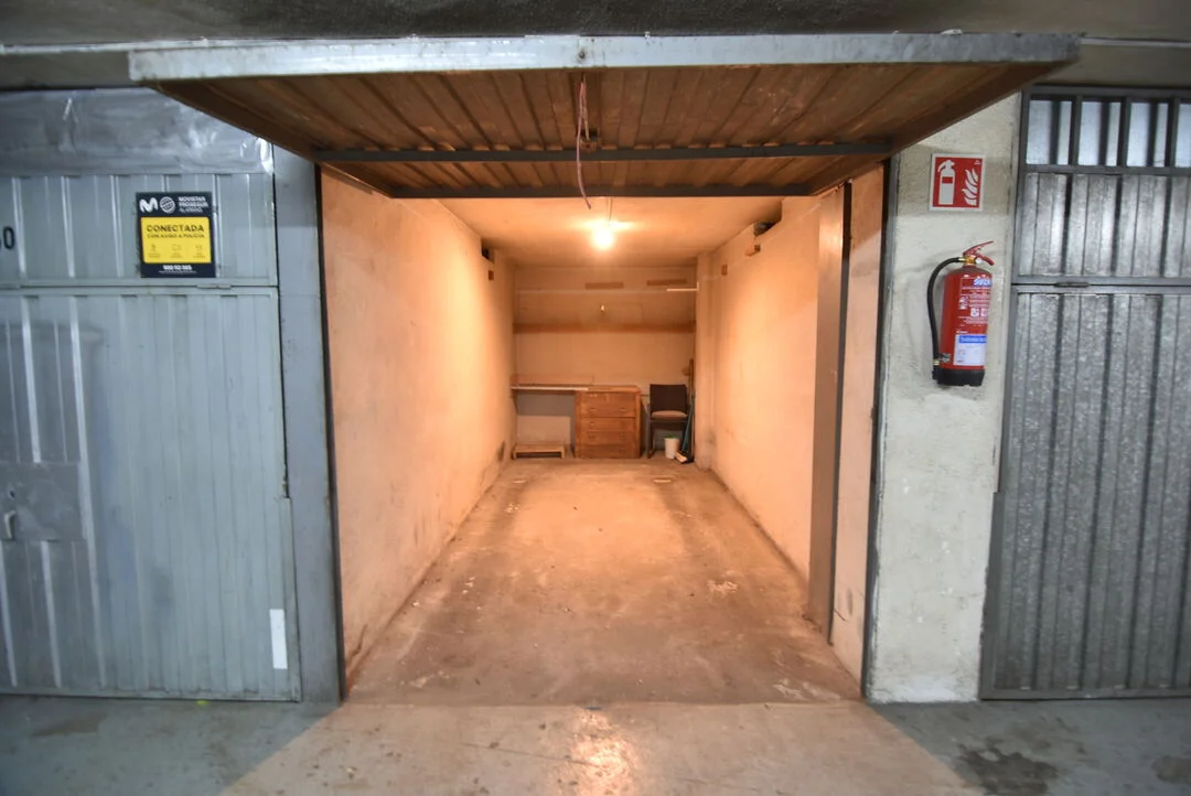 Closed garage in Urkizu, 13.4 m²