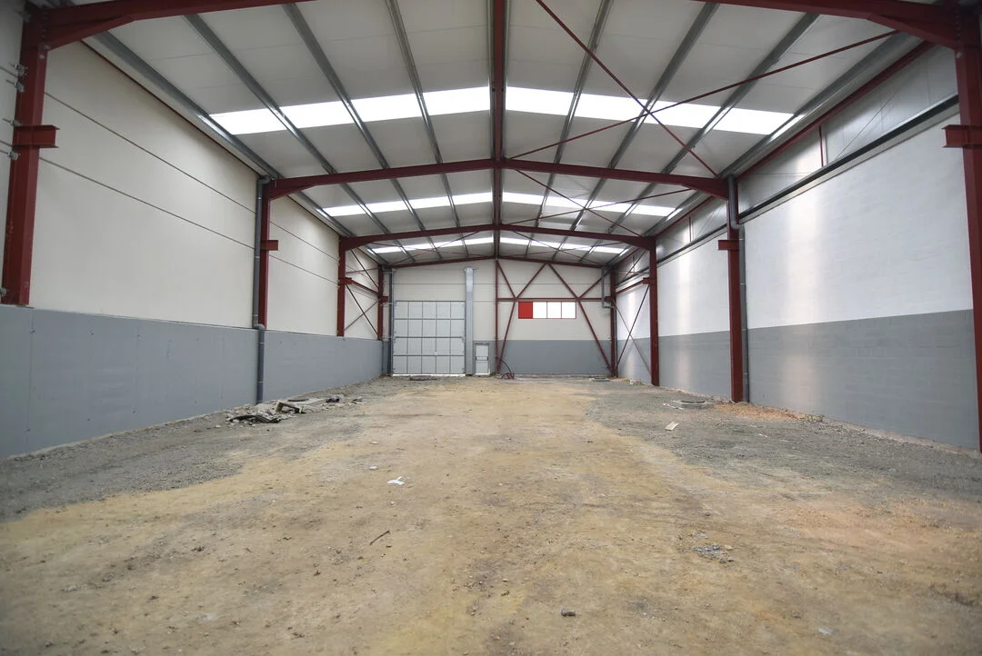 Industrial warehouse in Mendaro, 545 m²