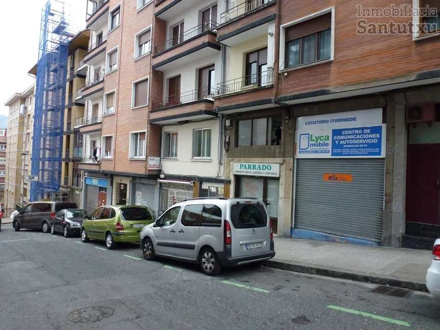 Entreplanta diáfana comercial en Santutxu