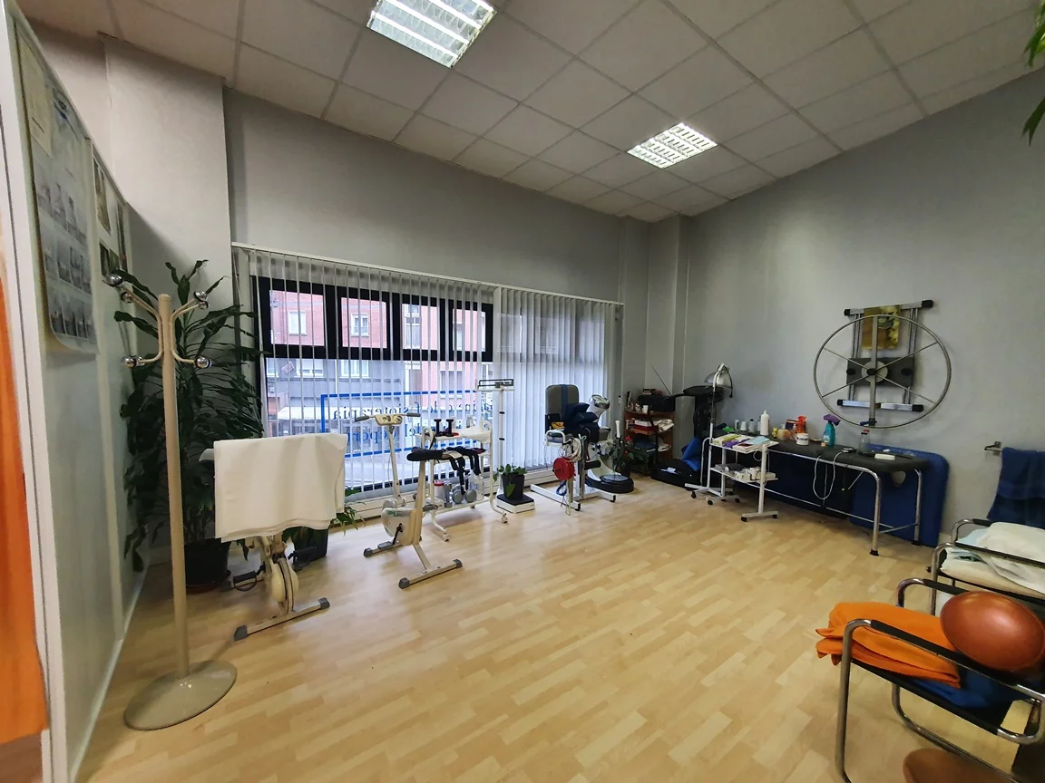 Santutxu office with conversion potential