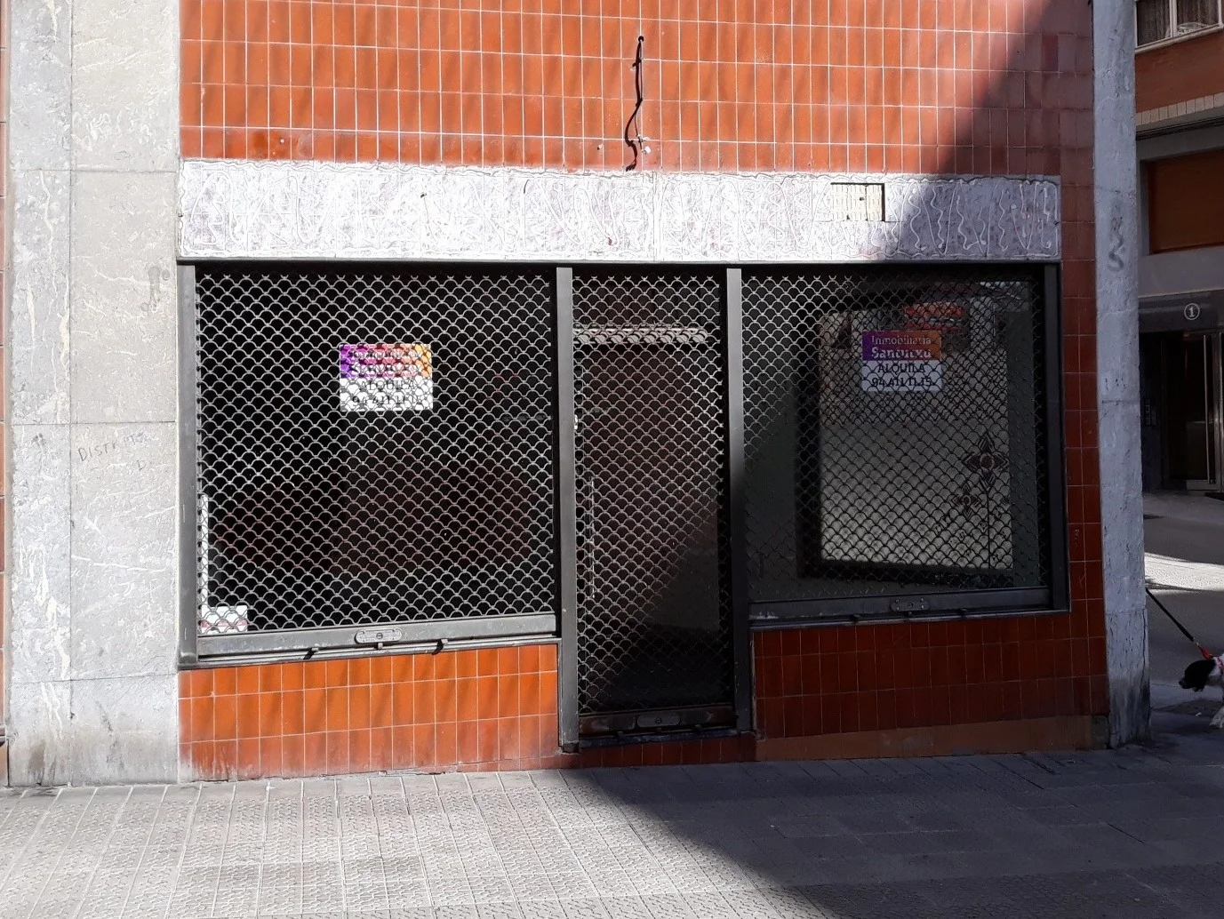 Reformed commercial unit with corner frontage