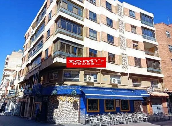 Large entreplanta in Albacete, 456 m²