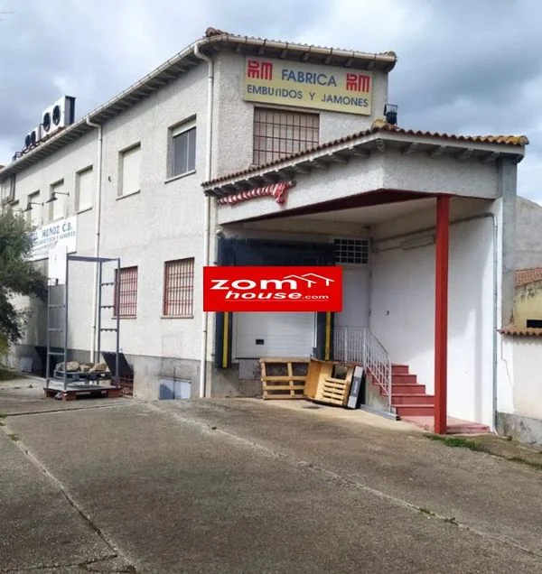 Nave industrial en Muñogalindo, 432 m²