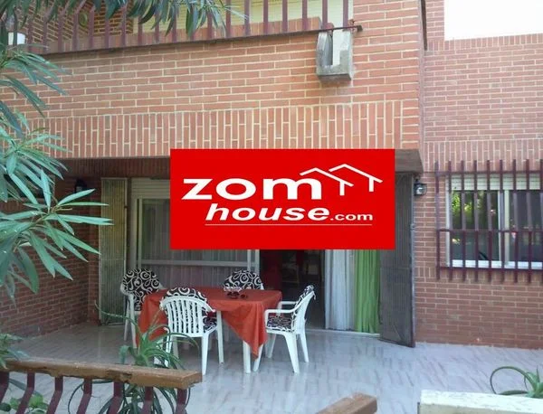 Piso en primera línea con tres dormitorios