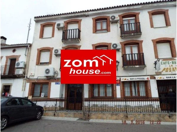 Edificio hostelero mixto de 980 m²
