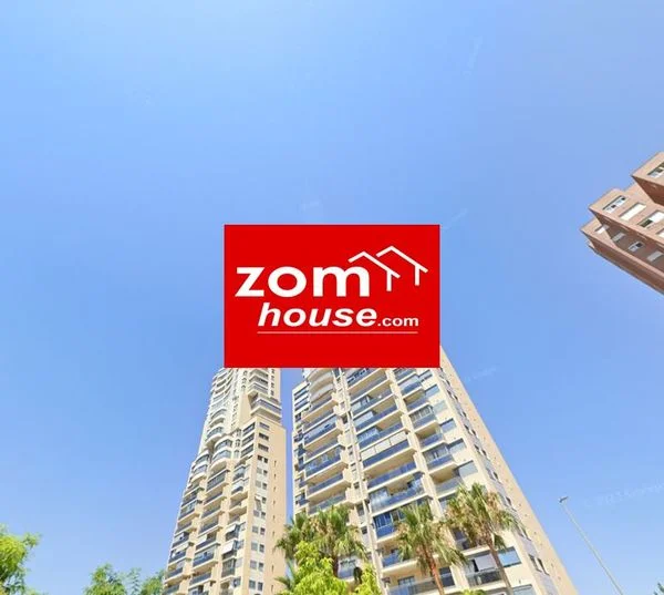 Piso exterior en Benidorm con piscinas
