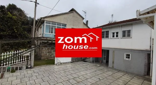Chalet de dos viviendas cerca de Cortegada