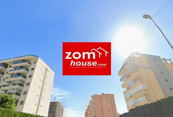 Bright sixth-floor flat near beach