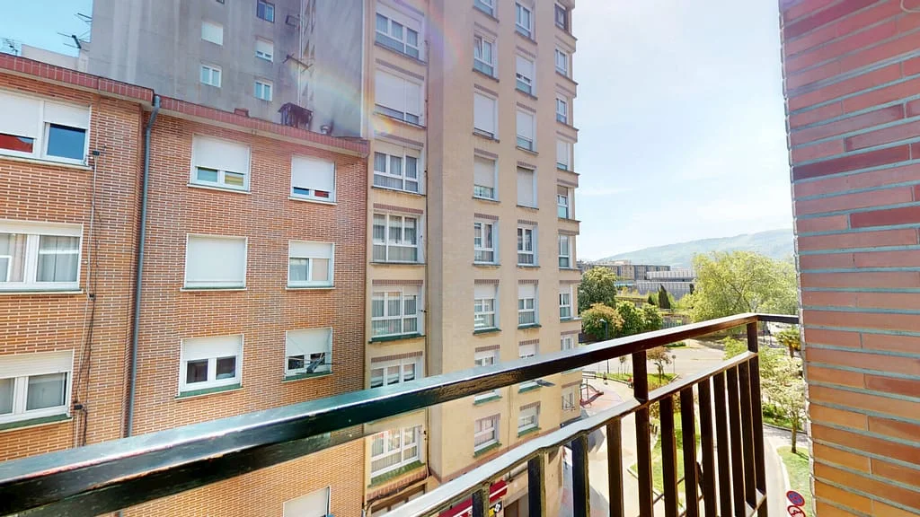 Bright Portugalete flat, two bedrooms