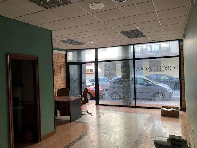 Local comercial equipado en Sondika