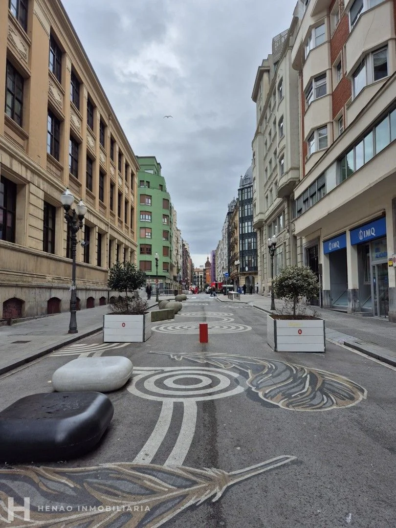 Piso para reformar en Abando, 80 m²
