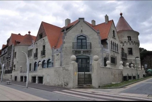 Seafront duplex with 270 m²