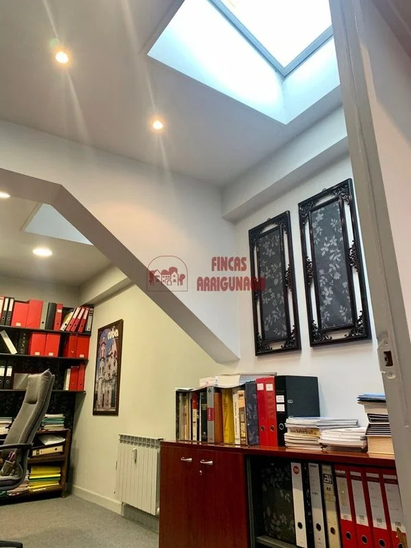 Bright fifth-floor office with concierge