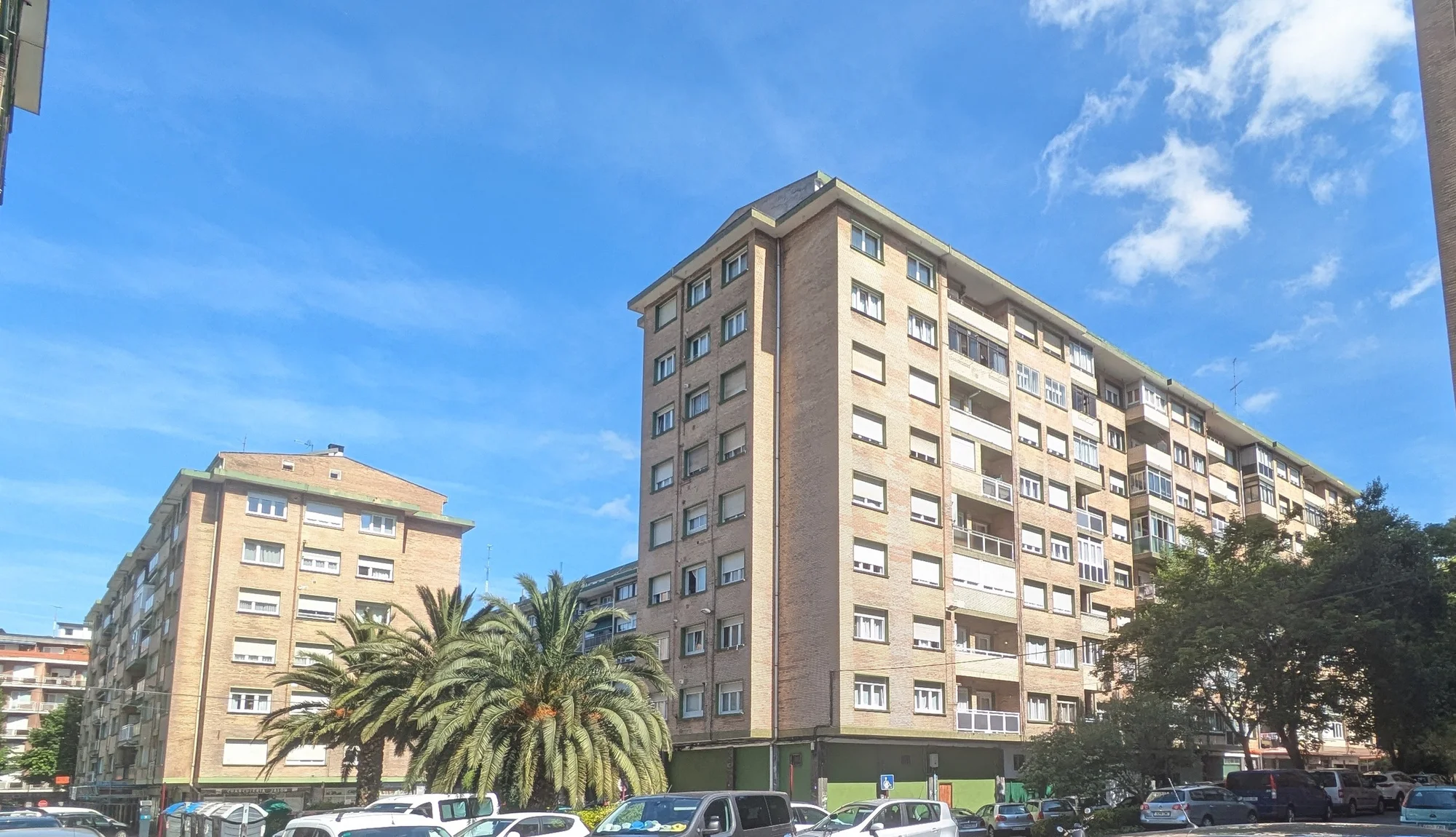 Local comercial en Romo con potencial de doble altura