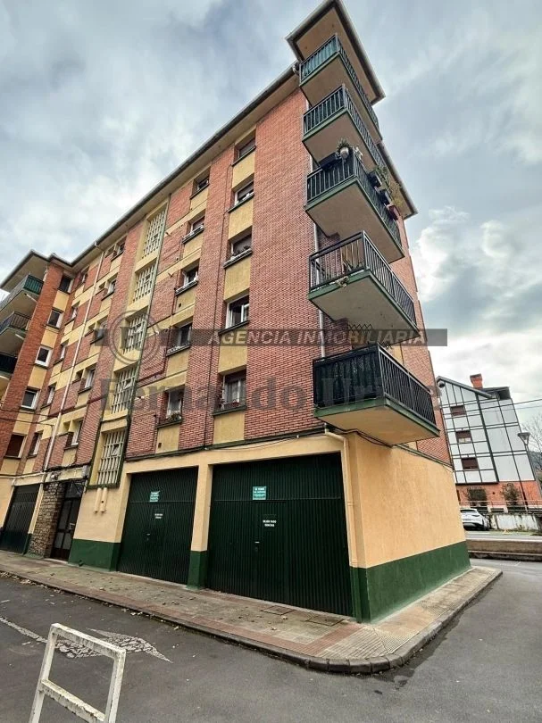 Commercial unit in Tabira, 72 m²