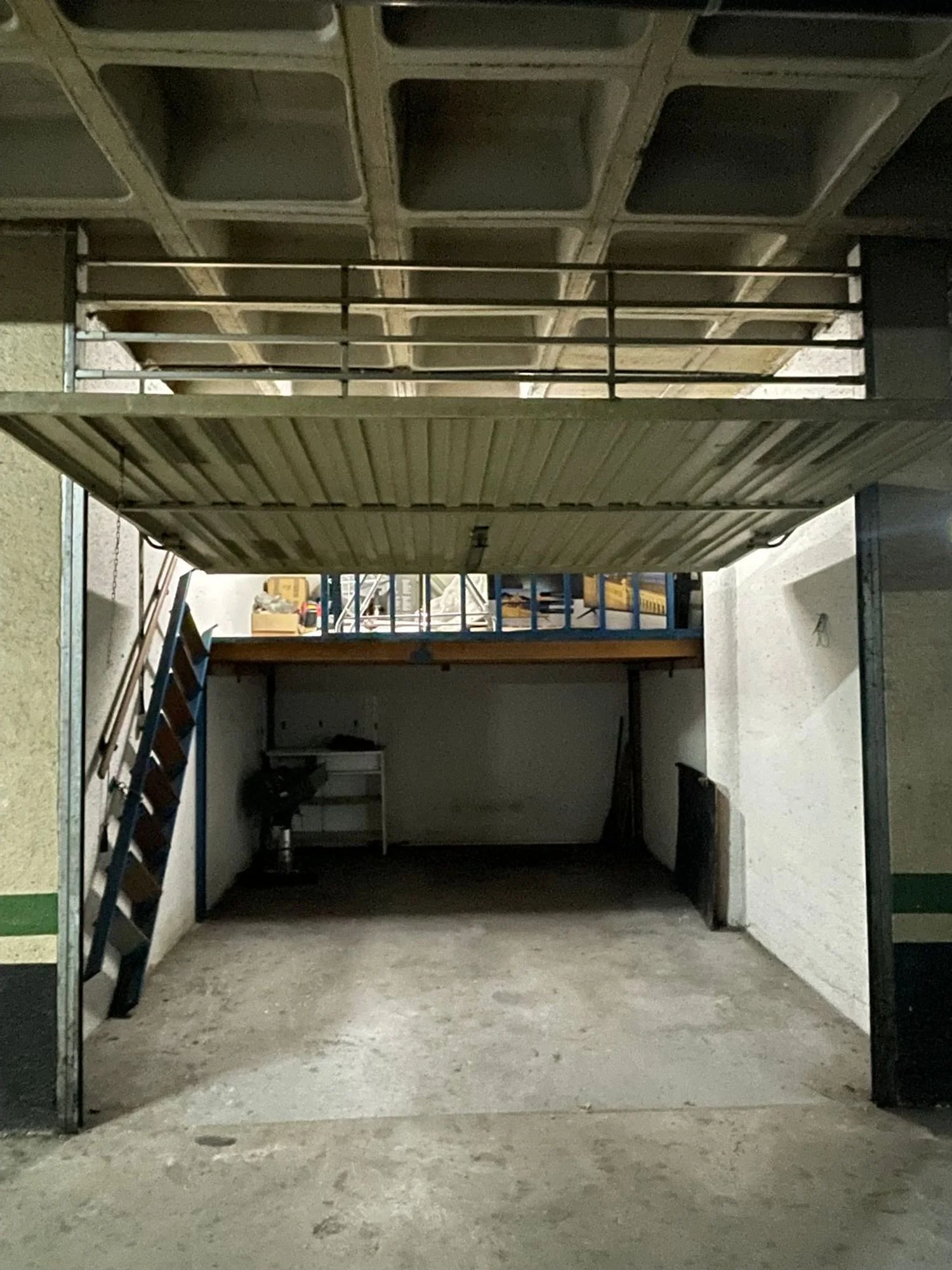Enclosed Durango garage with mezzanine