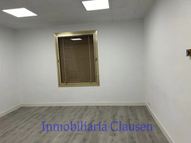 Central Bilbao office, 24 m², renovated