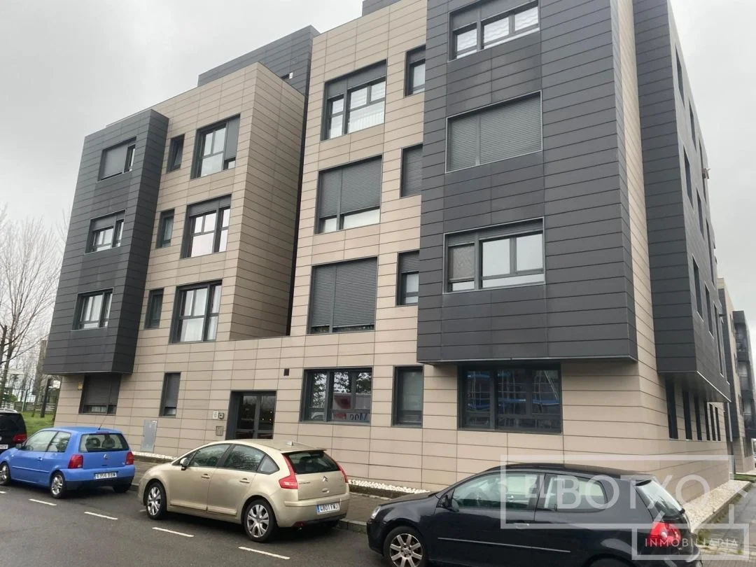 Modern three-bedroom flat near Bilbao