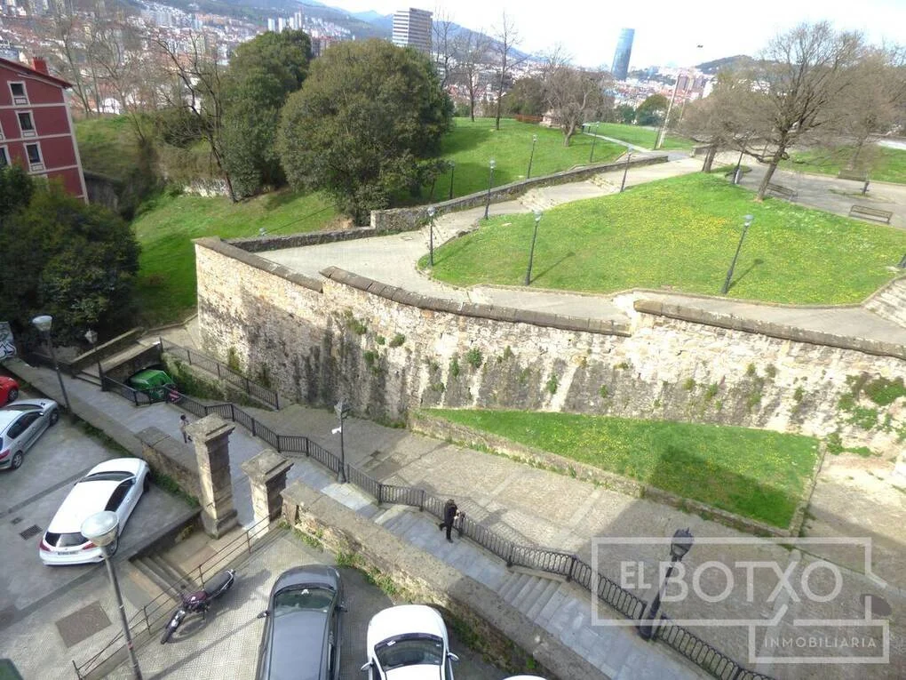 Piso reformar en La Cruz, 57 m²