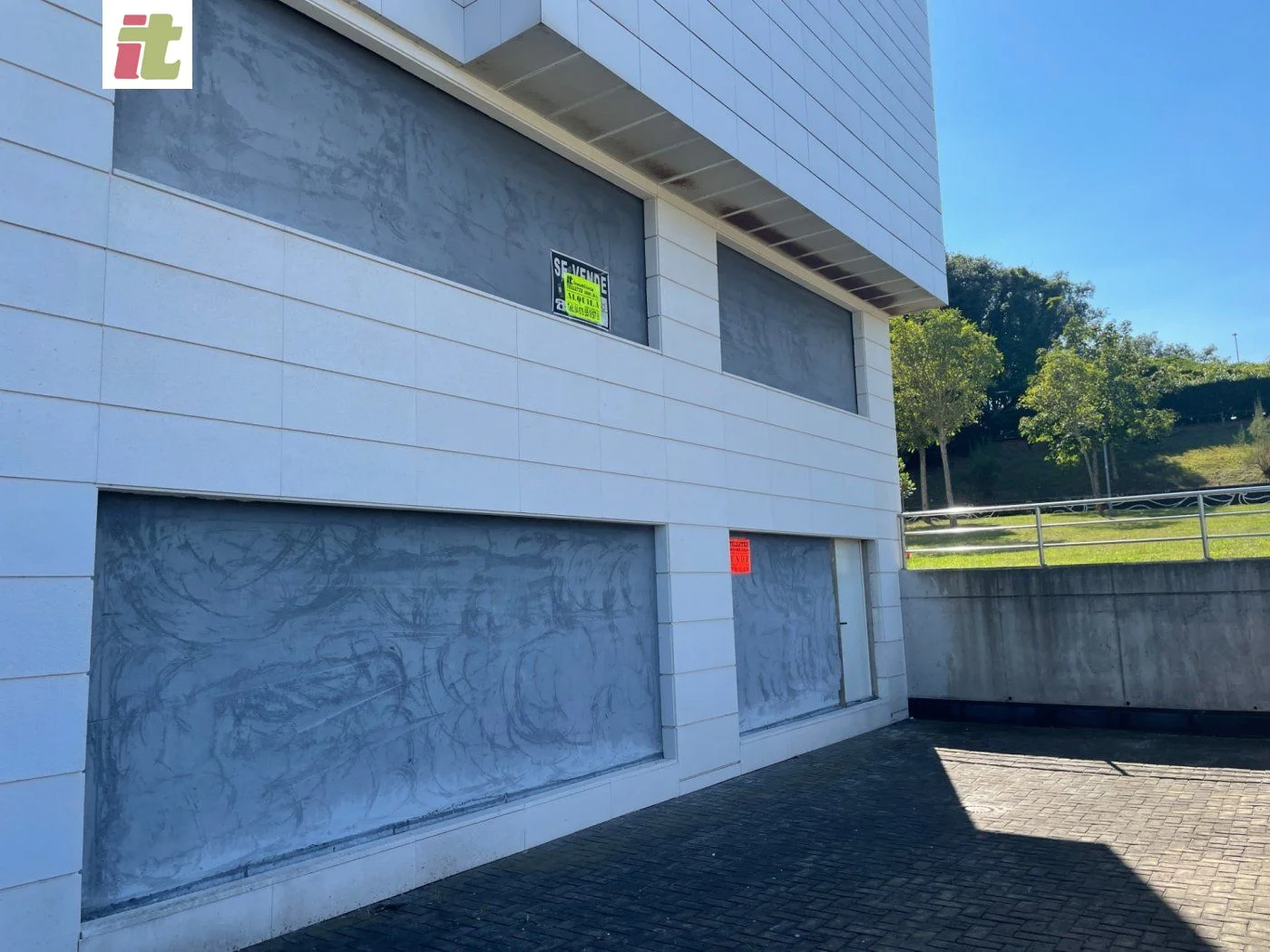 Urduliz commercial unit, 129 sqm
