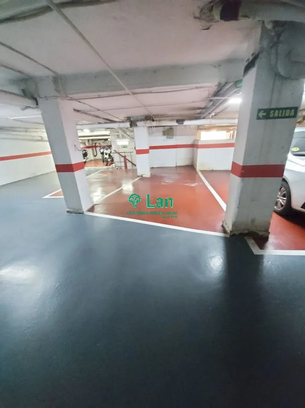 Small-car garage space in Bilbao
