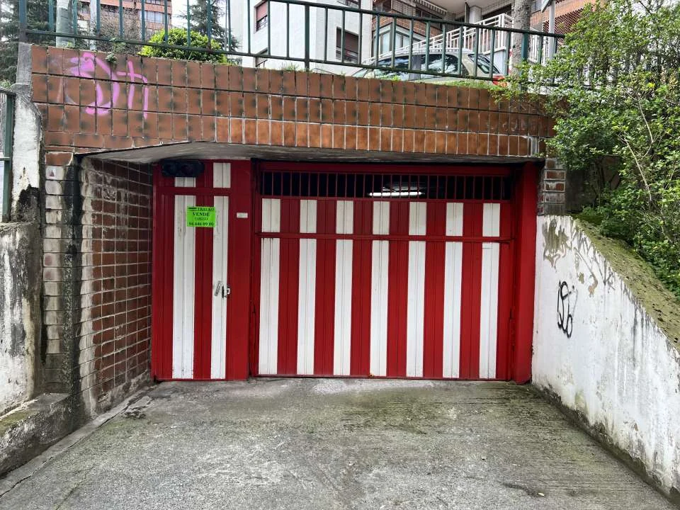 Garaje en Begoña para minicoche