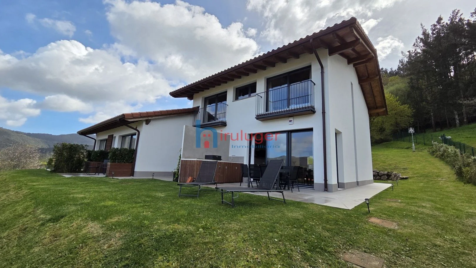 Casa de lujo con anexo turístico