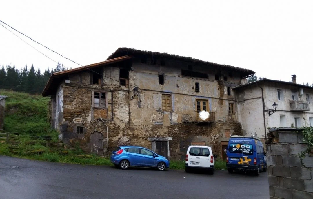 Rehabilitation townhouse with four-unit potential