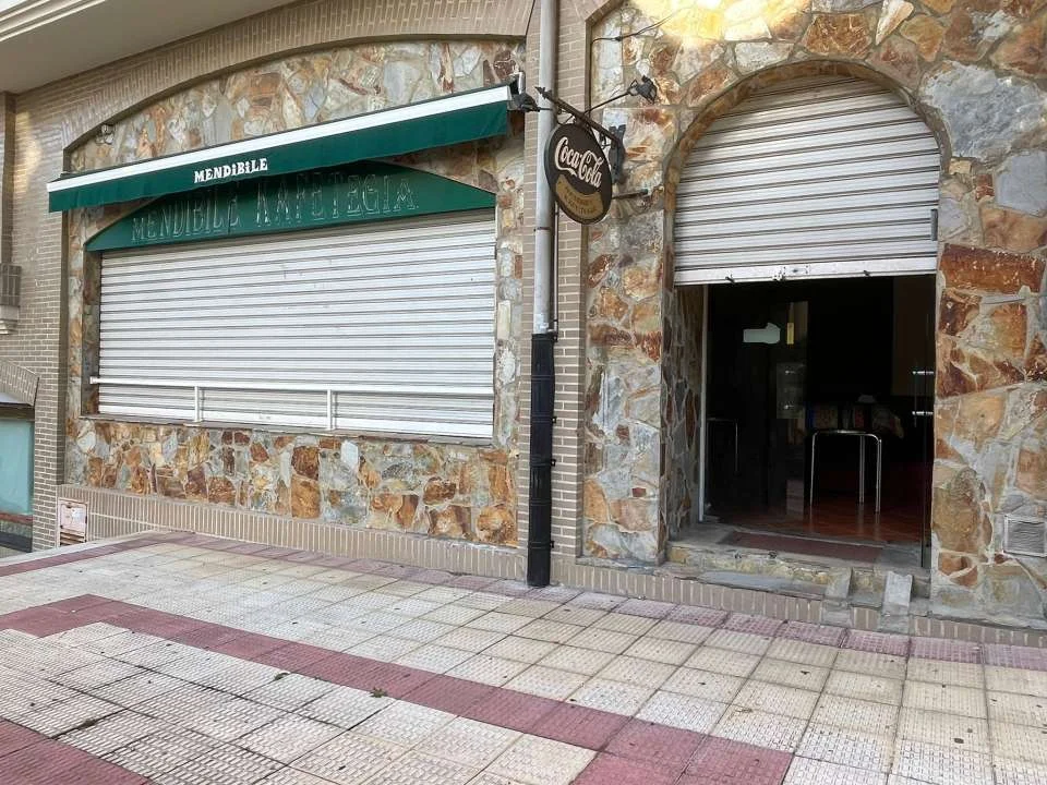 Local versátil en zona peatonal