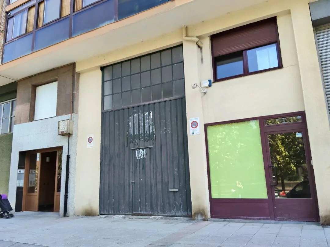 Local comercial en calle Gernika, 107 m²