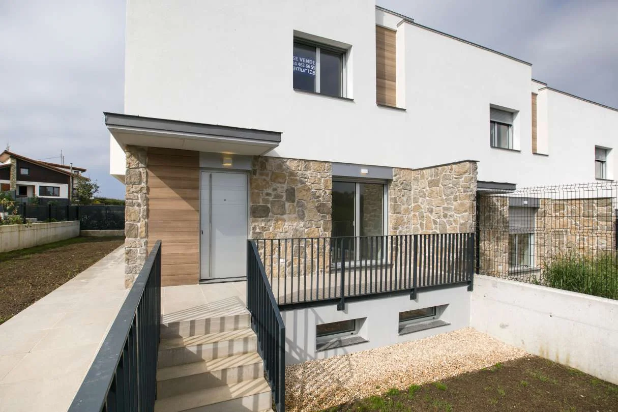 New corner townhouse with geothermal
