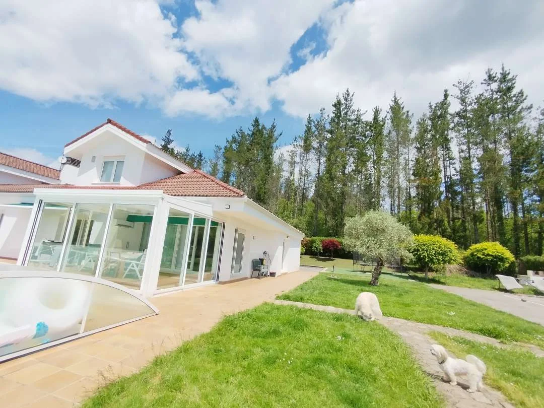 Reformed chalet near Bilbao, five bedrooms