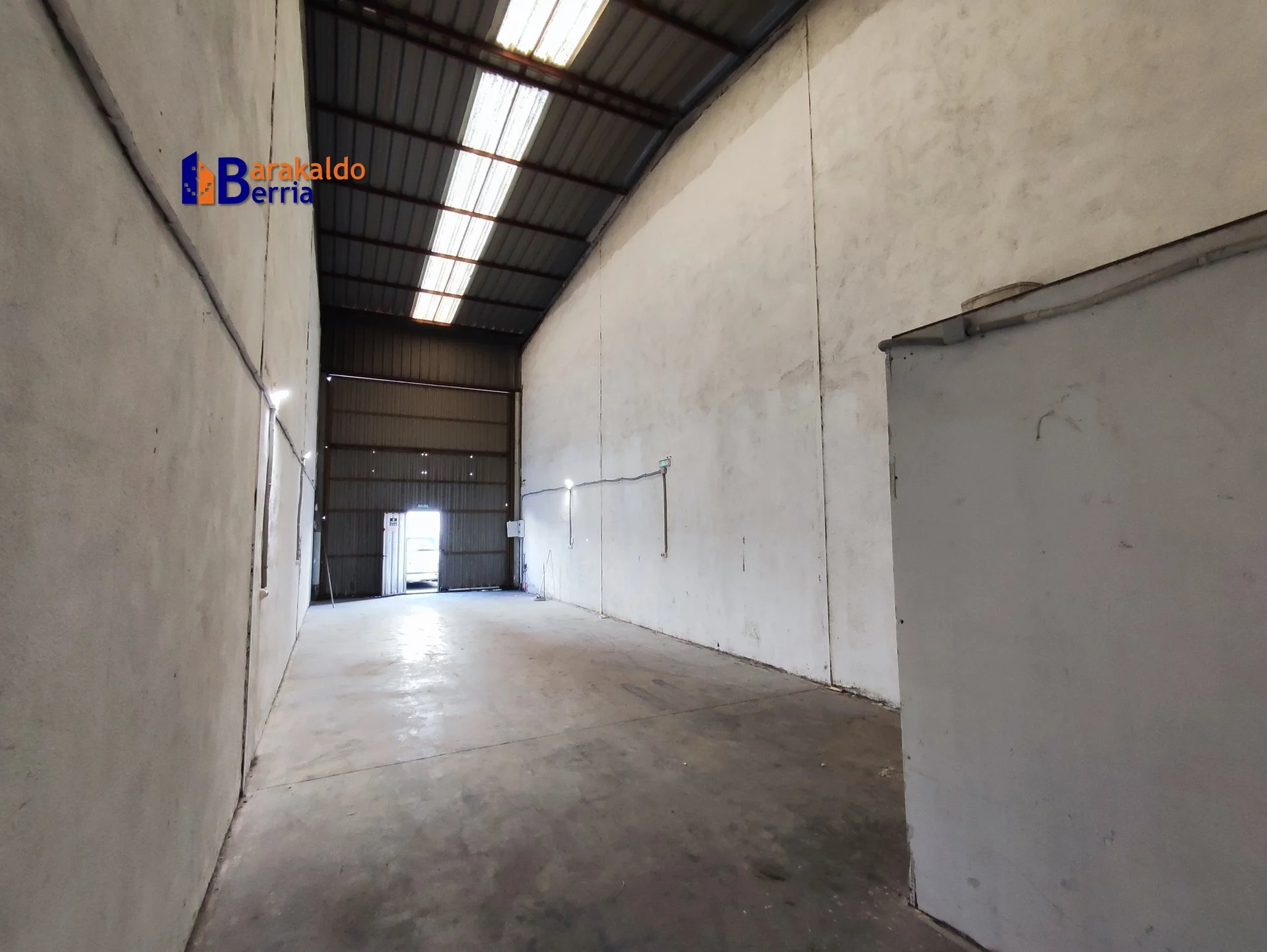 Nave industrial en Aurrera, 80 m²
